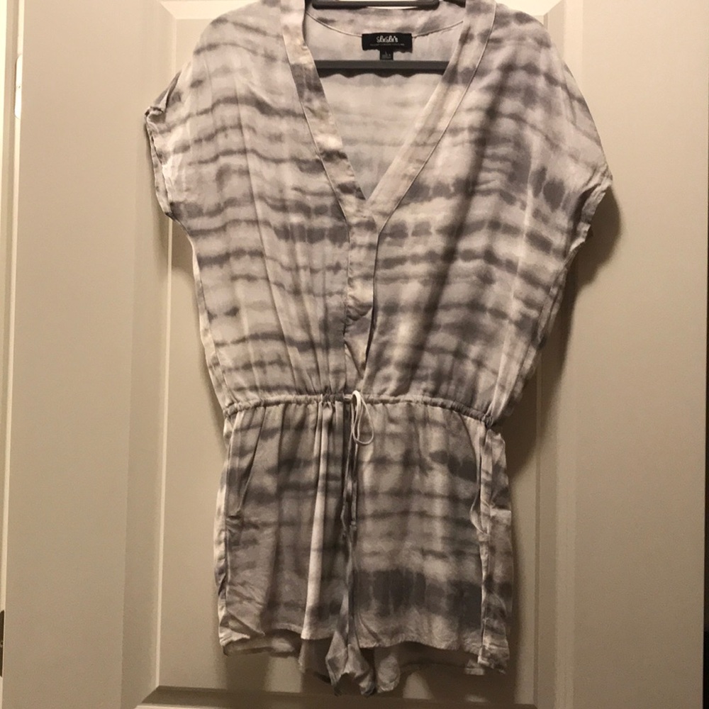 Grey & white knit romper
